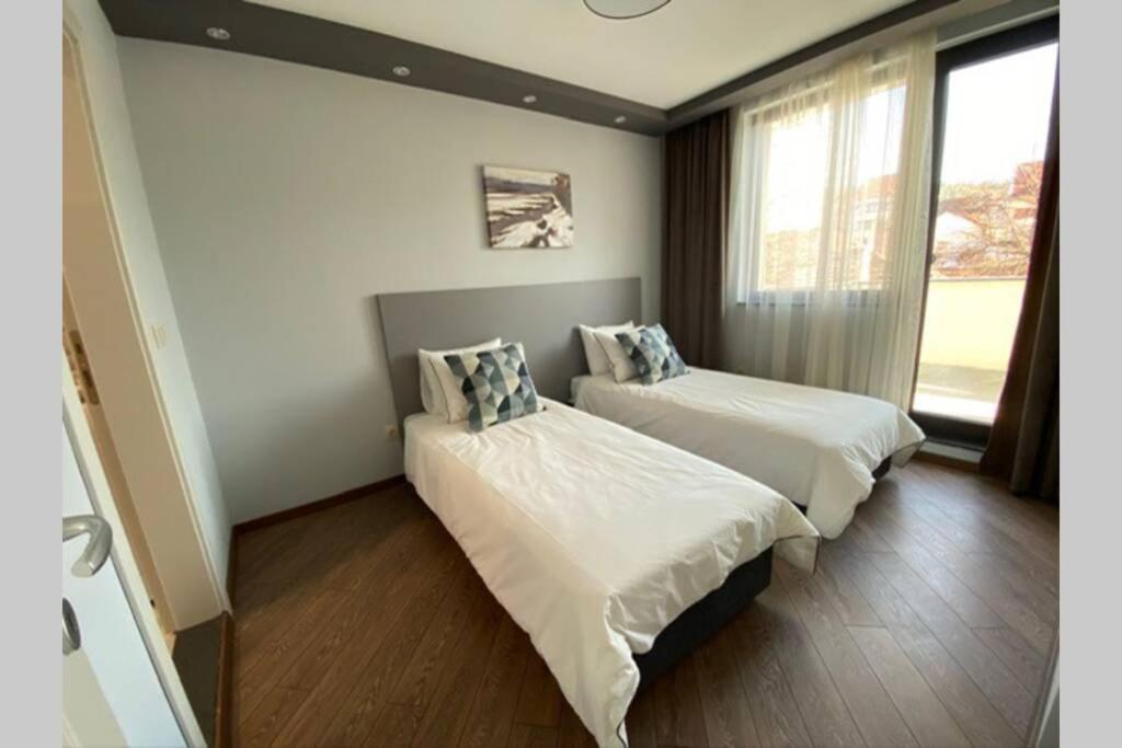 Lux 1Bd/1Ba City Center Apartment Blagoevgrad Bagian luar foto