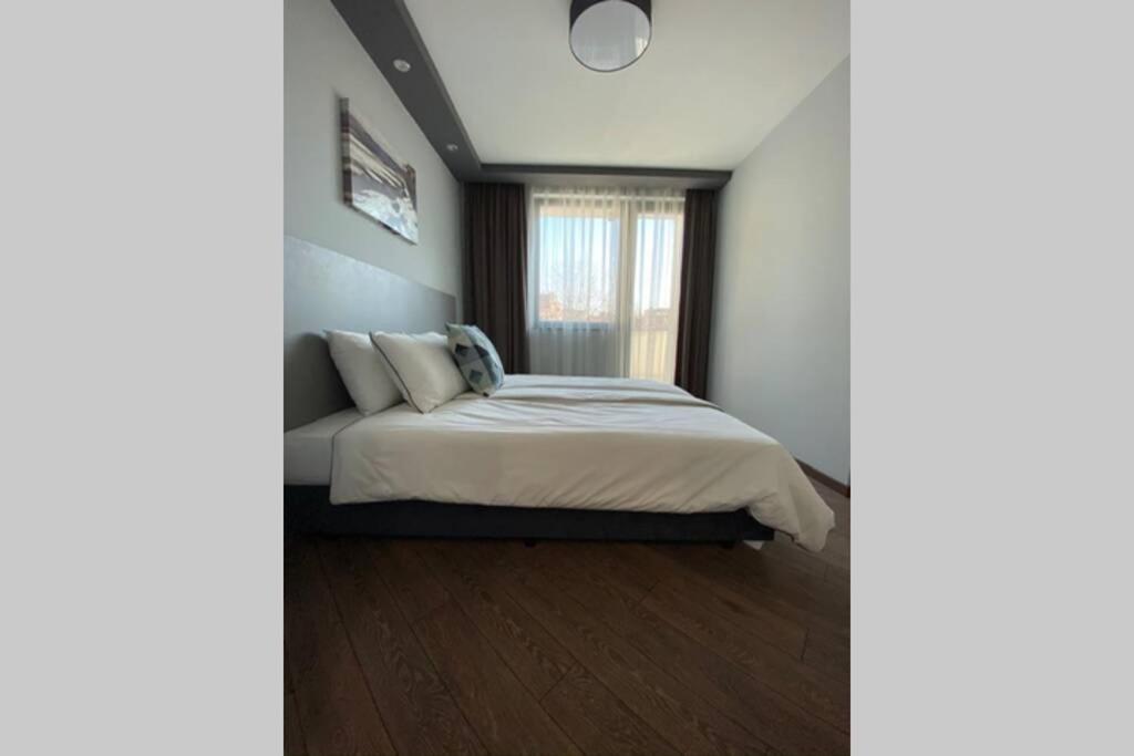 Lux 1Bd/1Ba City Center Apartment Blagoevgrad Bagian luar foto