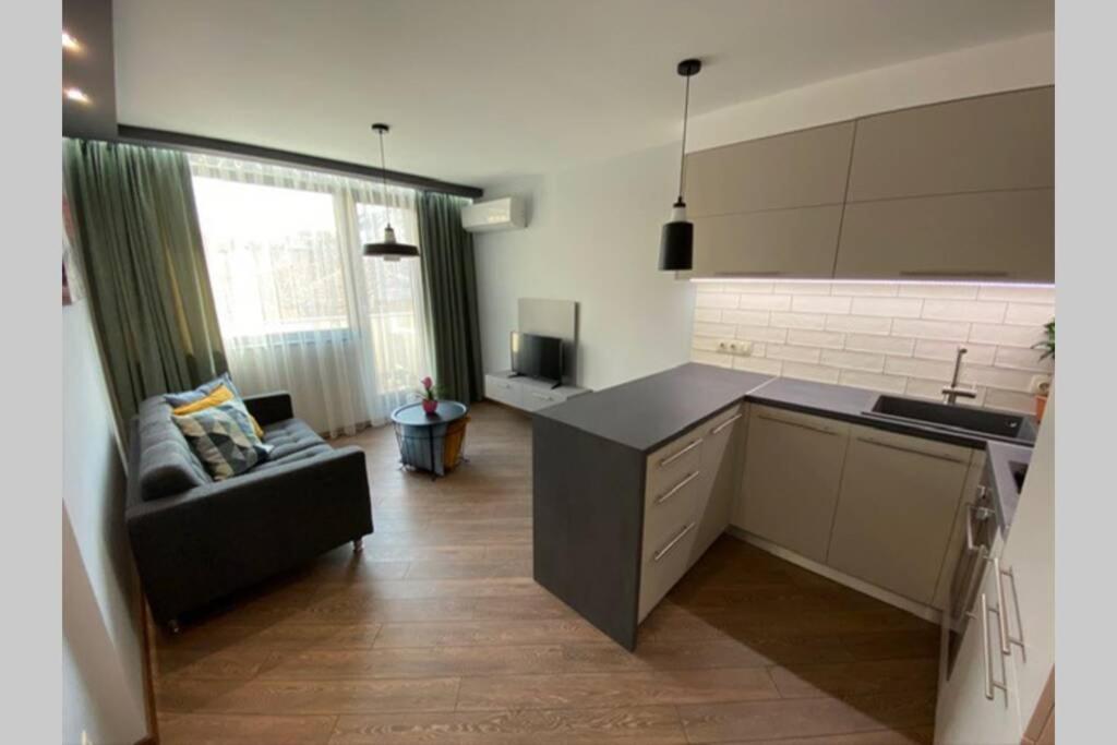 Lux 1Bd/1Ba City Center Apartment Blagoevgrad Bagian luar foto